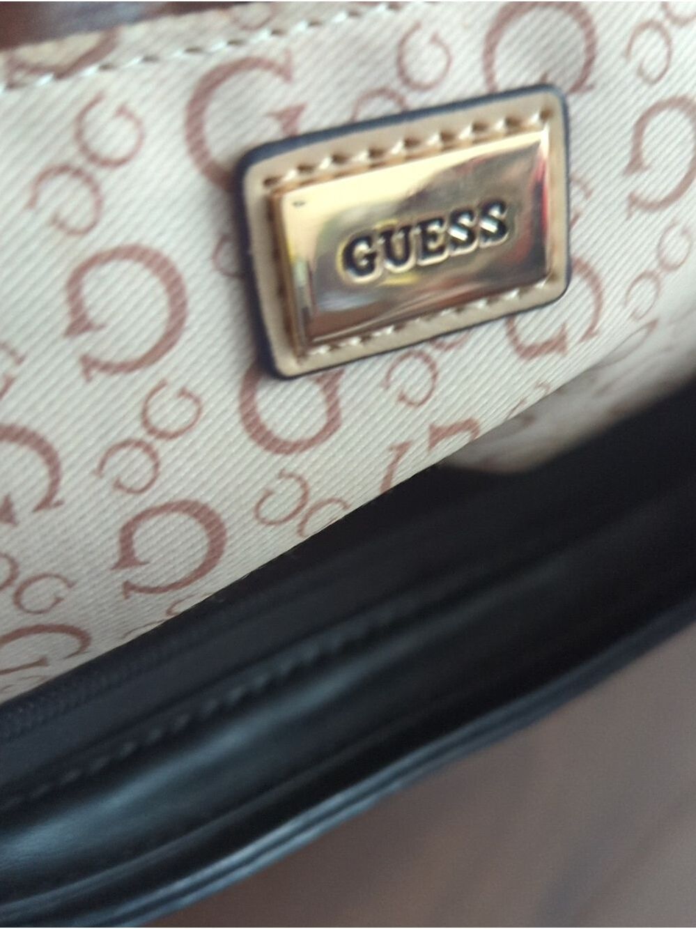 GUESS Black Embossed Logo Shoulder Bag with Gold Chain - Picture 7 of 12